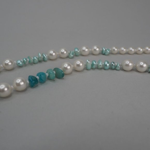 Vintage Turquoise & Faux Pearl Long Necklace - Picture 6 of 8